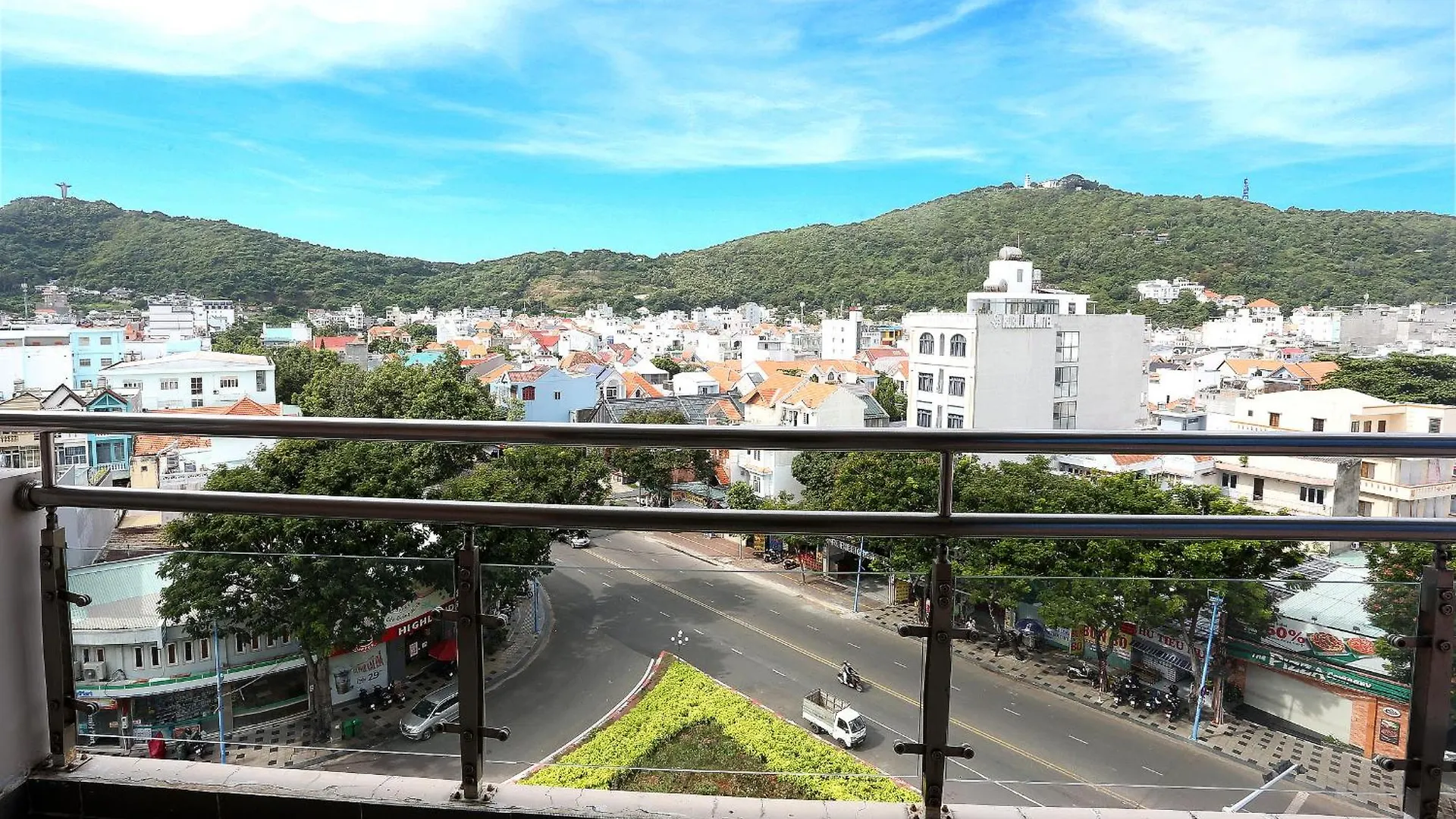 Hotel Amis Hotel-Trung Tam-Gan Bien Vung Tau