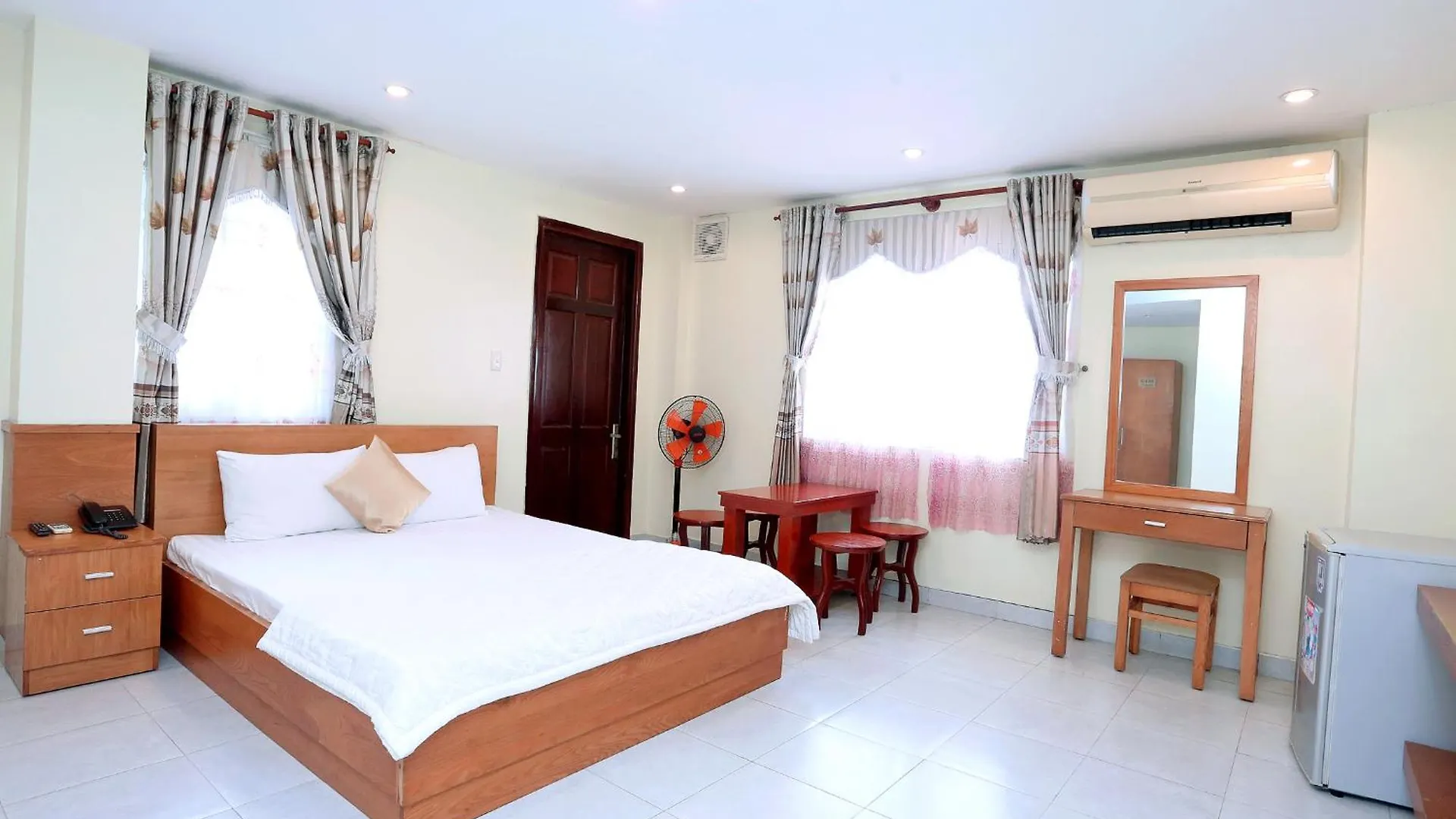 Amis Hotel-Trung Tam-Gan Bien Vung Tau Hotel